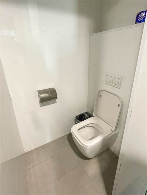 ��������У԰����