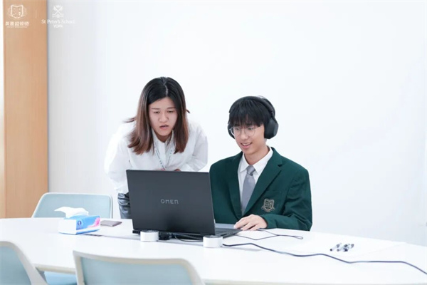 ����Ӣ�ű�ҵ��