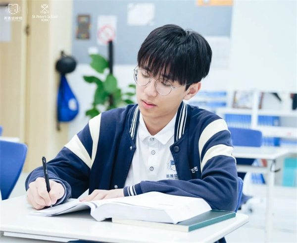 ����Ӣ�ű�ҵ��g