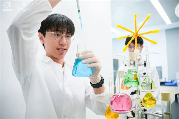 ����Ӣ�ű�ҵ��