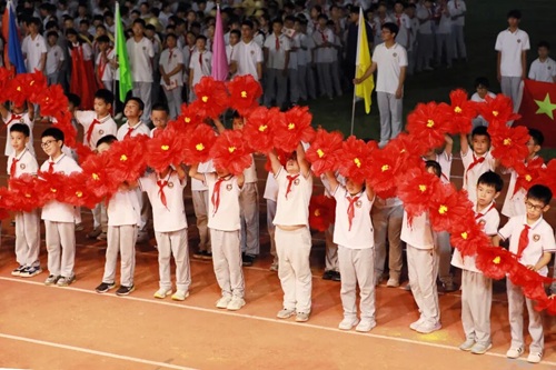 �����ž���˫��ѧУ