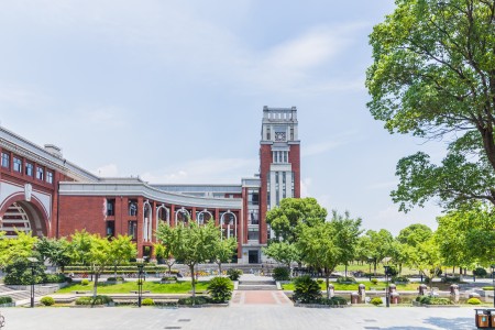 ���������˽��Сѧ�������շ�