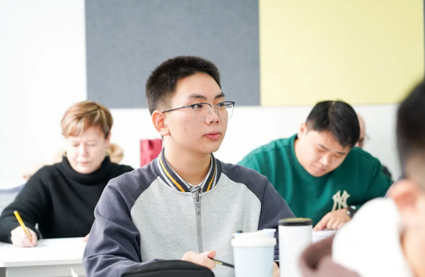 ����������ѧУ����ѧԺ������