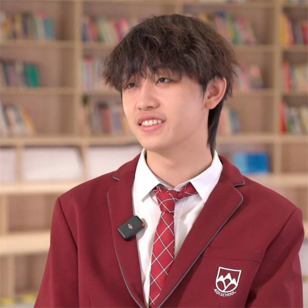 ����Ӣ������