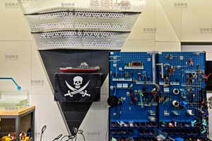 ��Ӣ��У԰����������飺��Ȼ��̬У԰+�ִ�����ʩ+���Ľ����ռ�