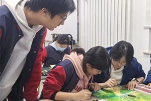 �йش������ѧУ�����¶�����AI���ֻ棬���������ʮ�Ľ�����N����