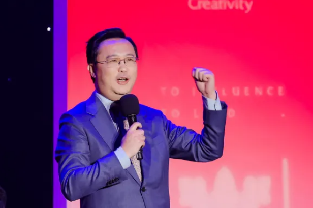 ��쿲�ʿ|��������Ӣ��ѧУУ��