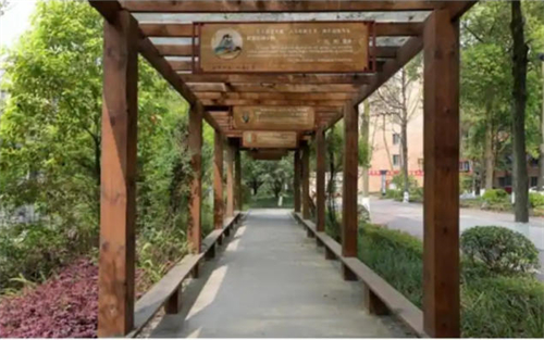 �ɶ������мӰ�