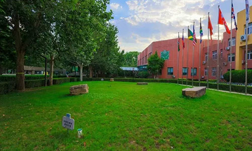 ������ͨ����˽������ѧУ