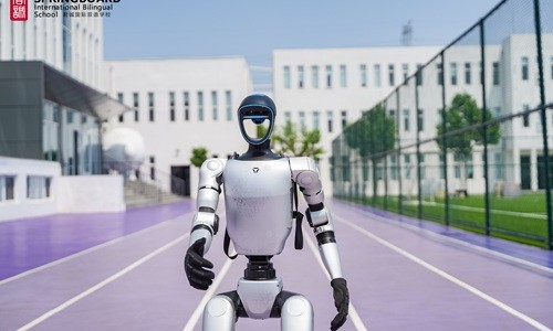 ���Ϲ���˫��ѧУ�˹����ܿγ���ɫ