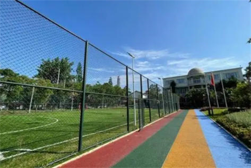 �ɶ��ɱ������⼮��Ա��ŮѧУ