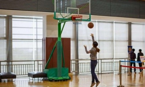 ����ѧУ�ո߰�γ�����