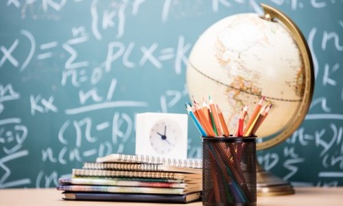 ����ίԱ������ں�������й�����Ա��ŮѧУ������������й�����ѧ�ѡ�����