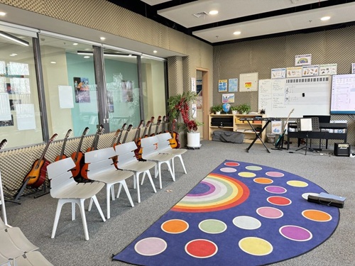 ˳��ŵ�°���Сѧ�ںϰ�ѧ��