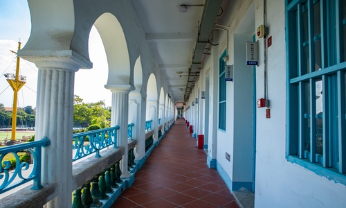 ���ѧУ��ѧ����