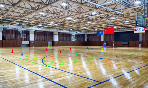 ��������Ӣ��ѧУ