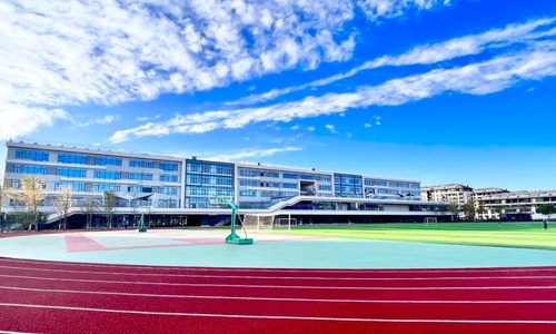 ������˳����ŵ�°���ѧУ