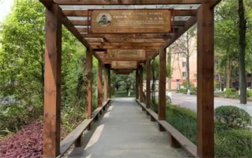 �ɶ������мӰ�